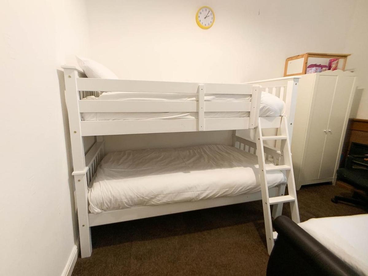Large Glasgow South Family Home - Free Parking Zewnętrze zdjęcie